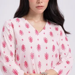 Anouk Rustic Floral Printed Straight Kurta With Trousers & Dupatta image 3