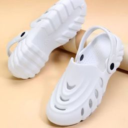 DRACKFOOT Men Solid Clogs-picture-37