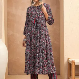 Shae by SASSAFRAS Floral Printed Anarkali Kurta with Trousers-picture-52