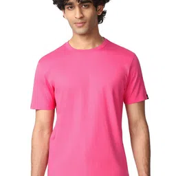 Bewakoof Men Solid Round Neck Cotton T-shirt-image-80