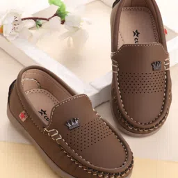 Cute Walk by Babyhug Slip on Formal Loafer Shoes - Brown-picture-19