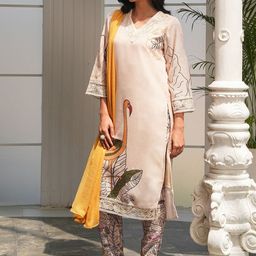QISSA Ethnic Motifs Printed Linen V-Neck Straight Kurta With Trousers And Dupatta-10