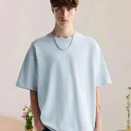 PRONK Men Printed V-Neck Applique T-shirt with Mask-picture-0