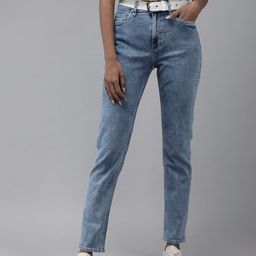 Roadster Women Blue Dropped Yoke Slim Fit Clean Look Mid-Rise Jeans With A Belt-picture-52