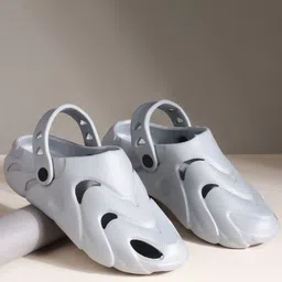 The Roadster Lifestyle Co. Men Comfortable Clogs-picture-30
