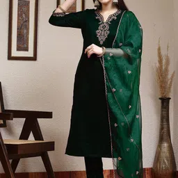SANISA Women Ethnic Motifs Embroidered Kurta with Trousers & Dupatta-45