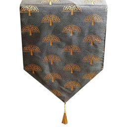 Pink Parrot Jacquard Silk Table Runner-image-99