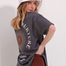 Trend Alacati stili Women Typography Printed Mandarin Collar Extended Sleeves T-shirt-image-87