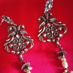 Bareilyy Contemporary Drop Earrings-17