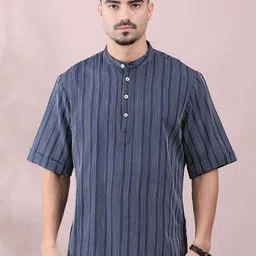 FILORI STUDIO Men Striped Mirror Work Kurta-image-40
