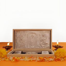 INTERNATIONAL GIFT Silver-Toned Religious Idol Showpiece With Charan Paduka-image-85