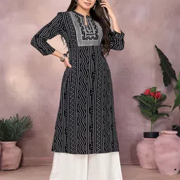 Rangita Women Embroidered Bandhani Printed Kurta-image-95