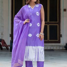 ASPORA Women Bandhani Dyed Regular Aari Work Pure Silk Kurta with Trousers & With Dupatta-30