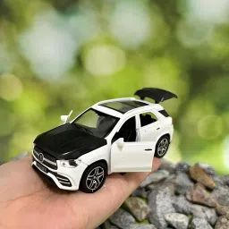 toybot 1:36 Scale Range Rover Die Cast Meta Car - Openable Door and Back, Pullback image 5