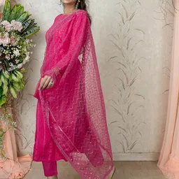 Label Shaurya Sanadhya Striped Self Design Sequined Kurta with Pyjamas & Dupatta image 2