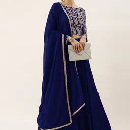 DIVASTRI Embroidered Thread Work Semi-Stitched Lehenga & Unstitched Blouse With Dupatta image 4