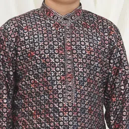 Aj DEZInES Boys Embroidered Regular Sequinned Kurta with Pyjamas image 3