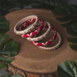 Taasha Craft Set Of 5 Threads Bangles image 3