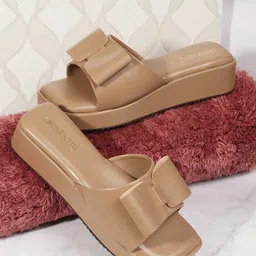 DressBerry Wedge Pumps with Bows-41