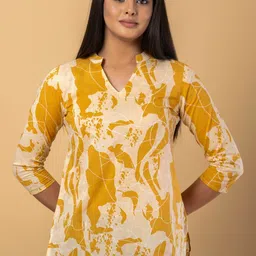 CORSICA Women Mustard & White Print Mandarin Collar Cotton Top-picture-49