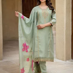 Skylee Pop Women Floral Printed Kurta with Trousers & Dupatta-picture-25