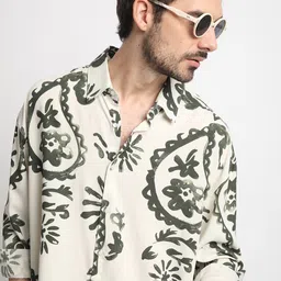 Bene Kleed Men Classic Spread Collar Abstract Printed Oversized Casual Shirt-image-79