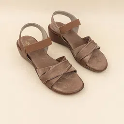 Ozuri Women Textured Round Toe Wedge Sandals-73