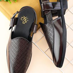 House of Pataudi Men Textured Round Toe Comfortable Shoe-Style Sandals-picture-25
