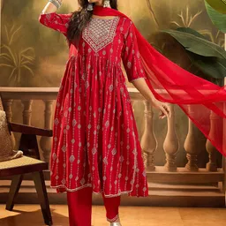 Sangria Printed Kurta & Trousers With Dupatta-49