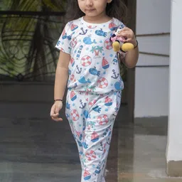 Piku Store Girls Printed Round Neck T-Shirt With Joggers Clothing Set-image-66