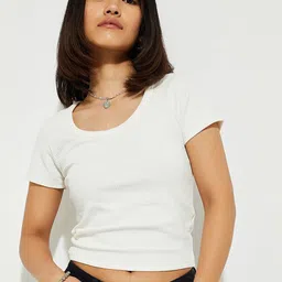 max Women Solid Round Neck T-Shirt-image-10