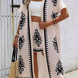 JC Mode Printed Open Front Shrug With Shorts Co-Ords-picture-3