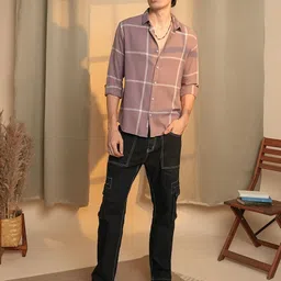 Campus Sutra Men Comfort Spread Collar Checked Casual Shirt-image-49