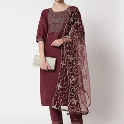 VredeVogel Floral Yoke Design Thread Work Straight Kurta With Trousers & Dupatta-image-83