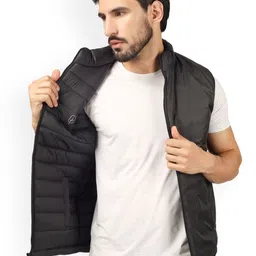 BLUEFICUS Men Solid Mock Collar Puffer Jacket image 5