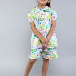Little Clothings Girls Rinted Shirt With Collar Neck And Paired with Printed Shorts set-image-9