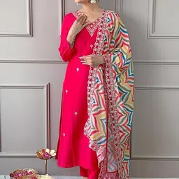 Piludi Women Embroidered Regular Sequinned Kurta with Trousers & With Dupatta-27