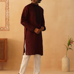 Jompers Floral Embroidered Sequinned Mandarin Collar Kurta With Trousers-image-31