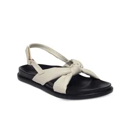 Monrow Women Open Toe Flats-39
