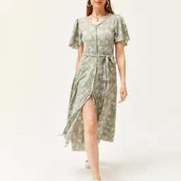 Olalook Floral Printed Flared Sleeve Shirt Midi Dress-image-5