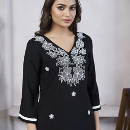 SHREE LAXMINARAYAN EXPORT Embroidered V-Neck Calf-Length Kurta-10
