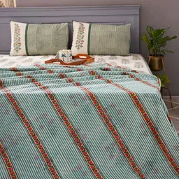 JAYPORE Green & Red Floral Printed Cotton AC Room Double Bed Blanket-13
