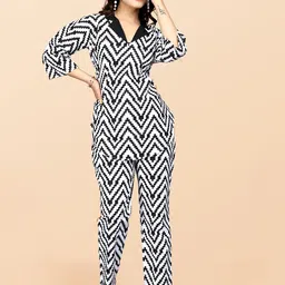 FULPARI Self Design V-Neck Collar Tunic With Trousers Co-Ords-picture-7