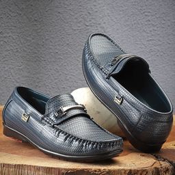 Action Men Textured Loafers-18
