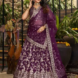 ETHNIC PLUS Embroidered Sequinned Semi-Stitched Lehenga & Unstitched Blouse With Dupatta image 4