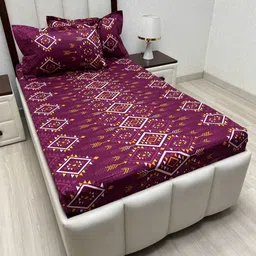 Pure Decor Purple & White Geometric 330 TC Single Bedsheet Set 1.73 m x 2.36 m-picture-14