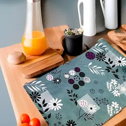 Aura Green Set of 1 Water Resistant Shelf Liner Organisers-18