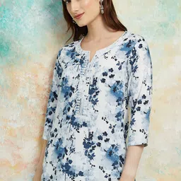 Melange by Lifestyle Women Printed Flared Sleeves Thread Work Kaftan Kurta-picture-57