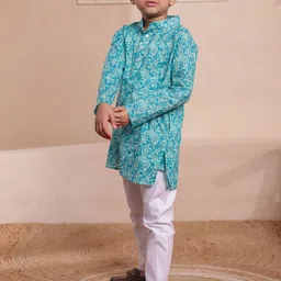 Stuffie Land Boys Floral Printed Cotton Kurta with Pyjama-80