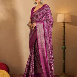 Anouk Rustic Zari Silk Blend Sungudi Saree image 2